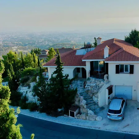 Exclusive Hilltop Panoramic With Infinity Pool Villa