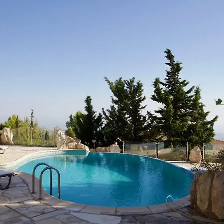 Exclusive Hilltop Panoramic With Infinity Pool Villa *