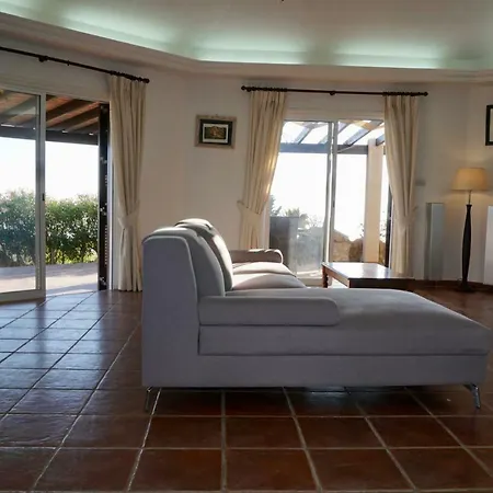 Exclusive Hilltop Panoramic With Infinity Pool Villa