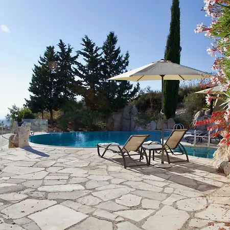 Exclusive Hilltop Panoramic With Infinity Pool Tsadha